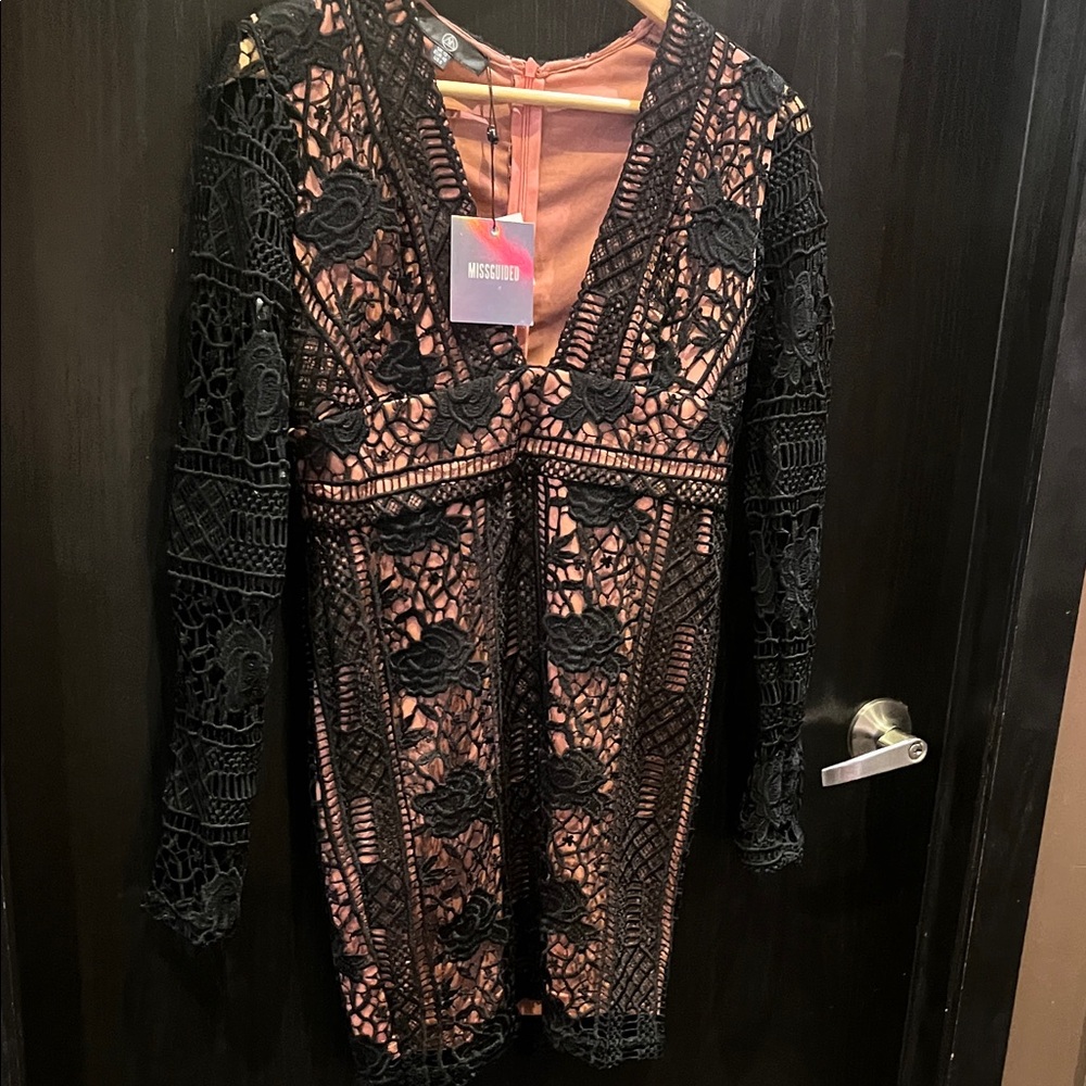 Missguided Black Lace Long Sleeve Dress